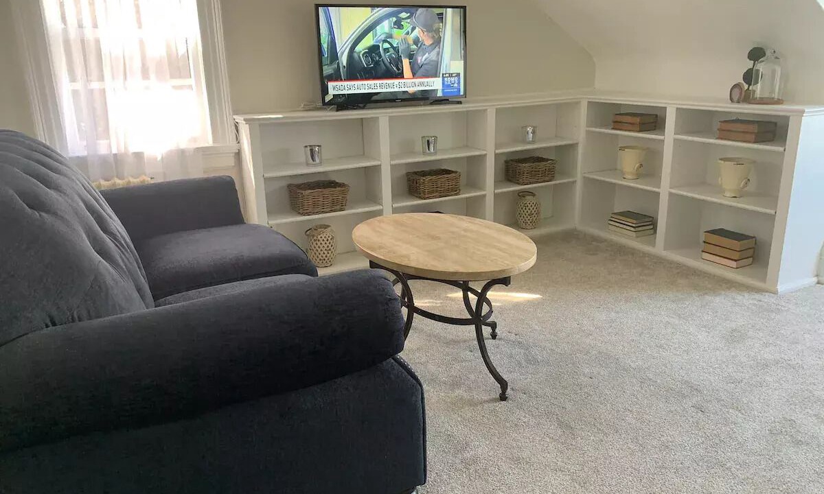 Photo of Livingroom in New Tacoma