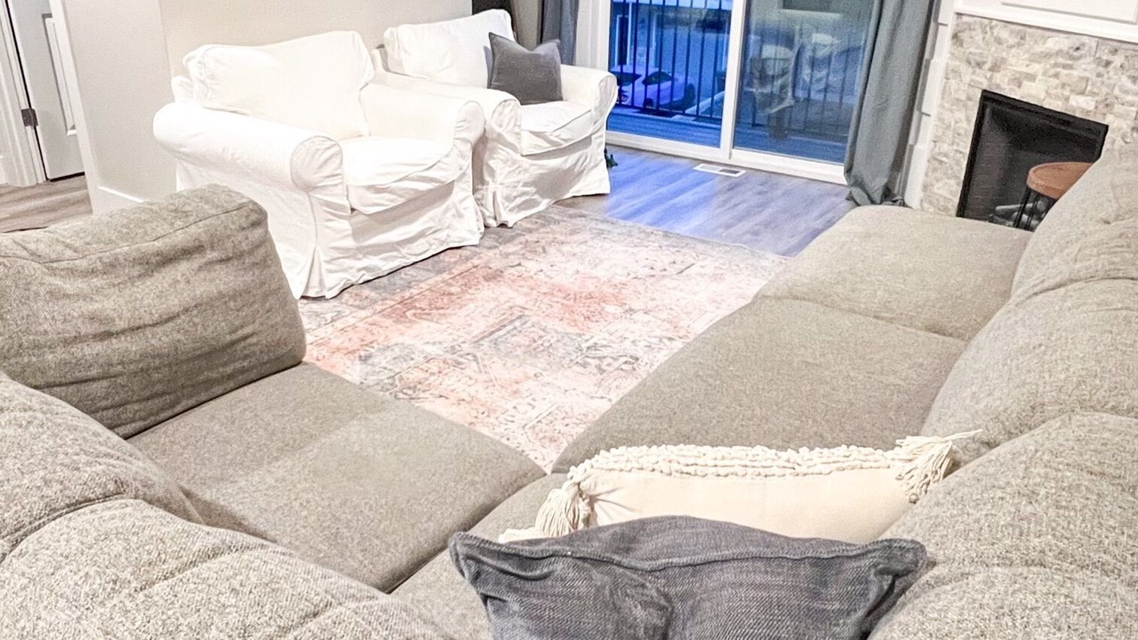 Photo of Livingroom in Brownstown