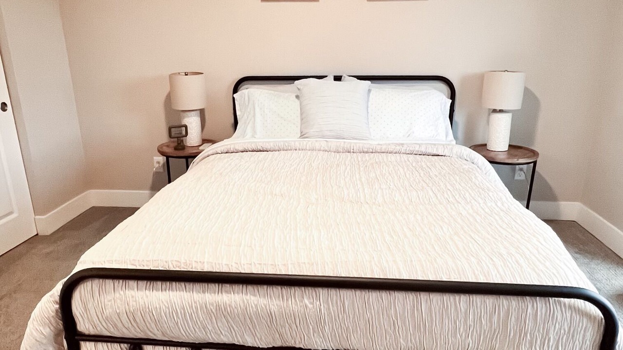 Photo of Bedroom in Brownstown