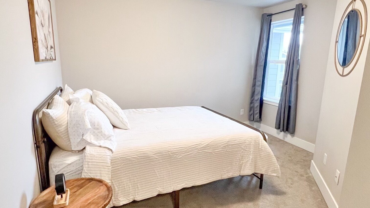 Photo of Bedroom in Brownstown