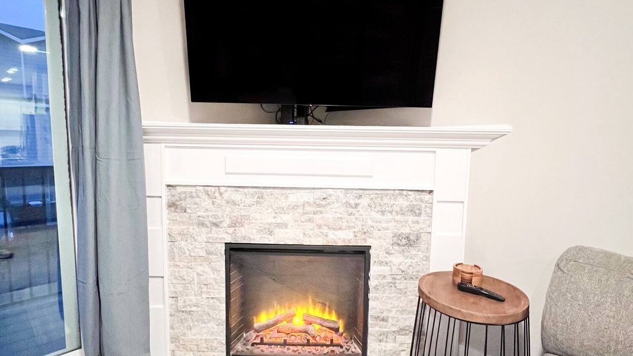 Photo of Livingroom in Brownstown