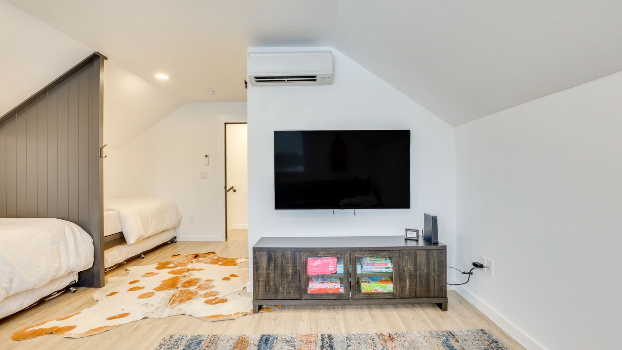 Photo of Bedroom in Fir Grove Estates
