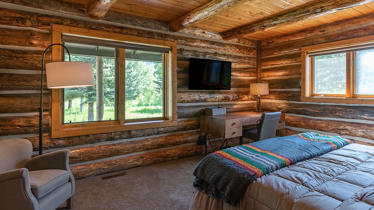 Photo of Bedroom in Alpine Northwest