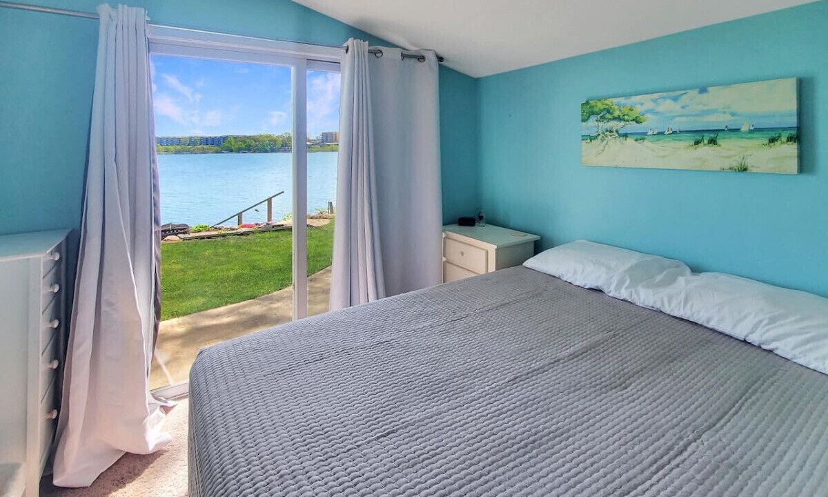 Photo of Bedroom in Arnolds Park