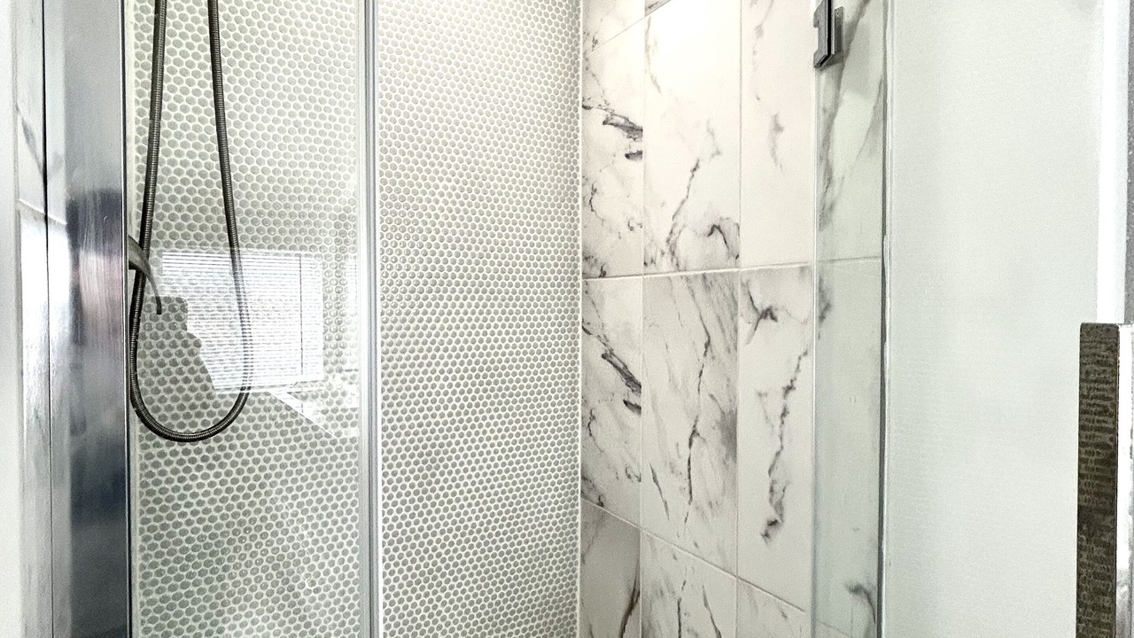 Photo of Bathroom in Oak Harbor
