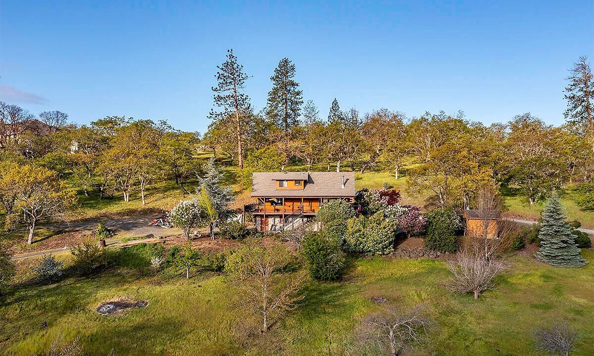 Photo of Outdoor in Eagle Point
