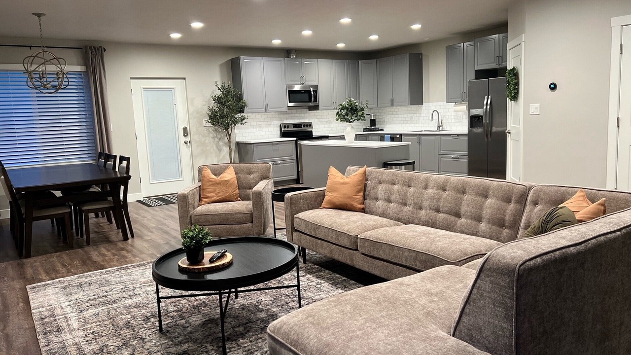 Photo of Livingroom in Orem