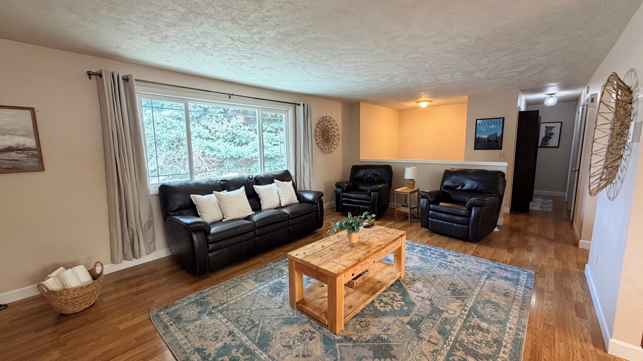 Photo of Livingroom in Idaho Falls