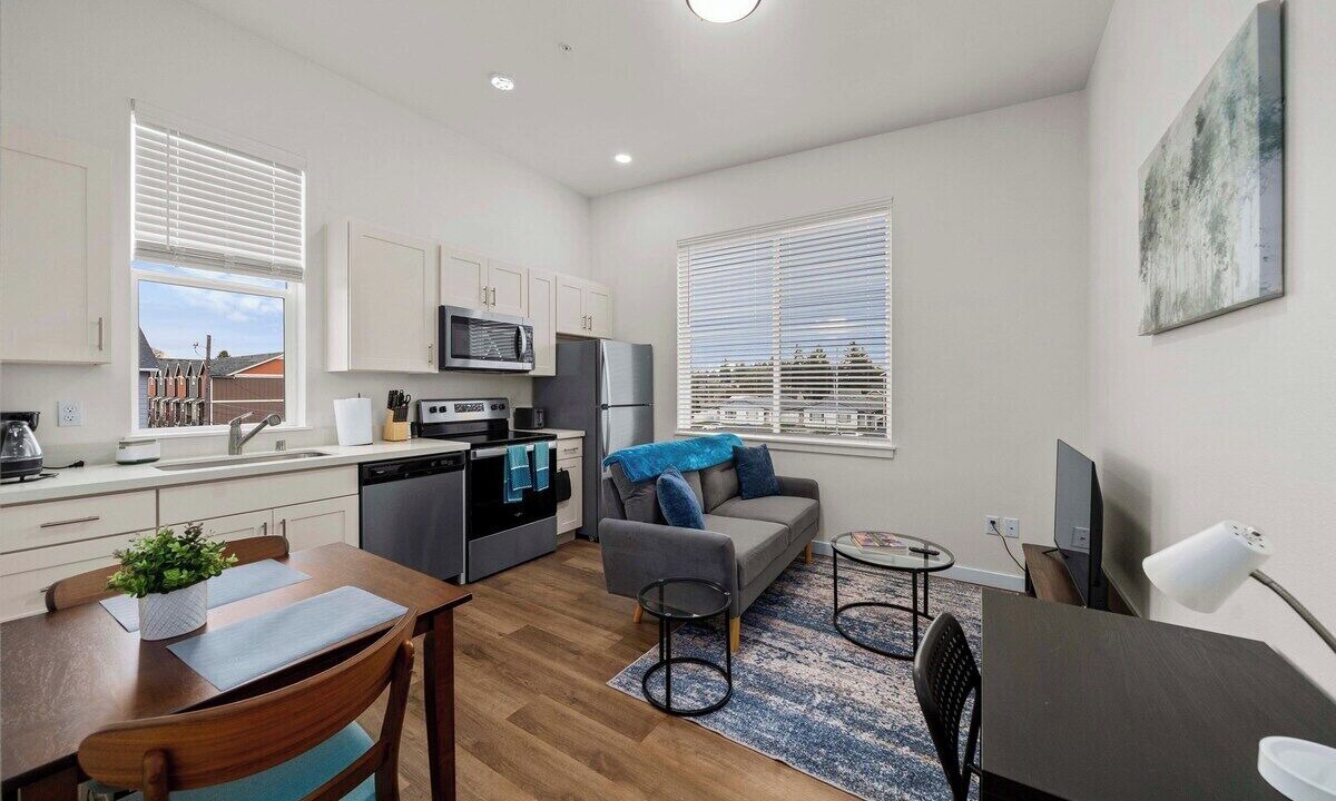 Photo of Livingroom in South Tacoma