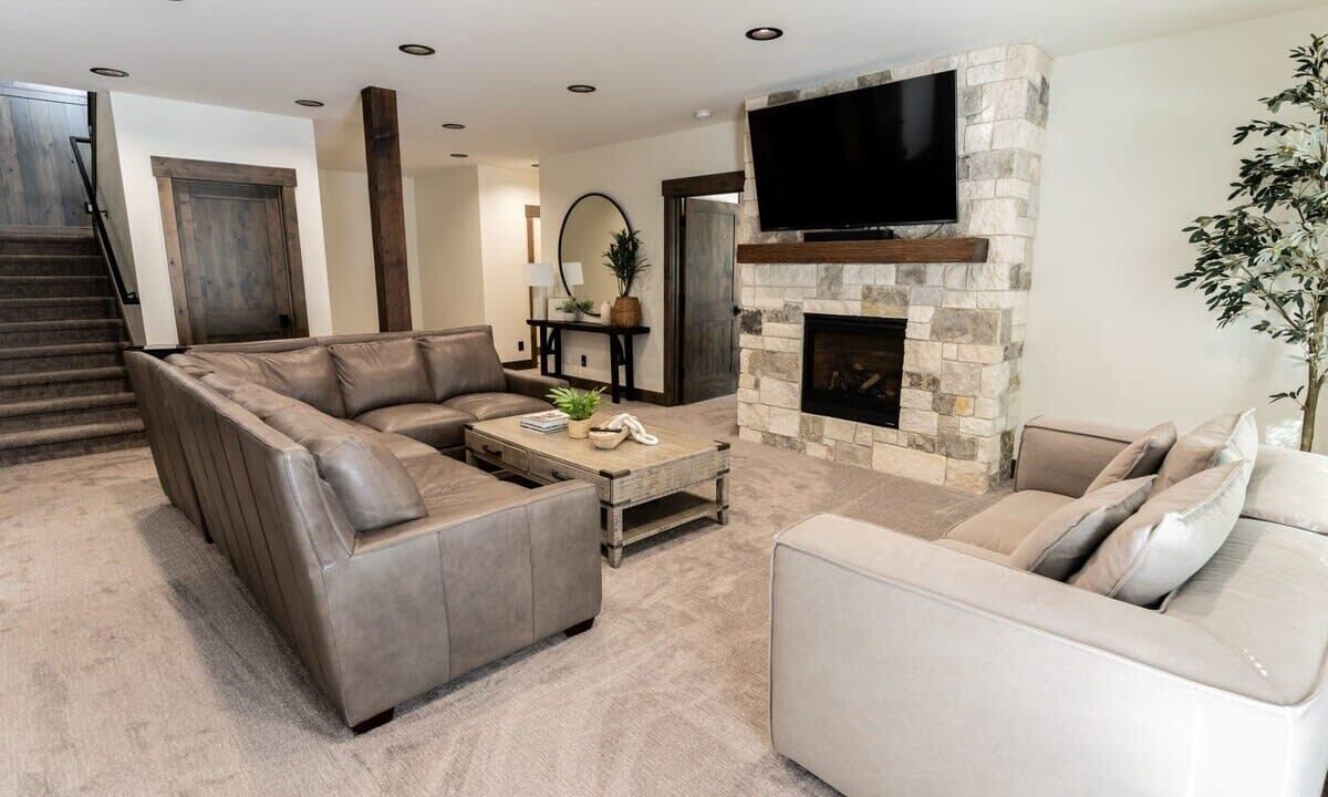 Photo of Livingroom in Island Park