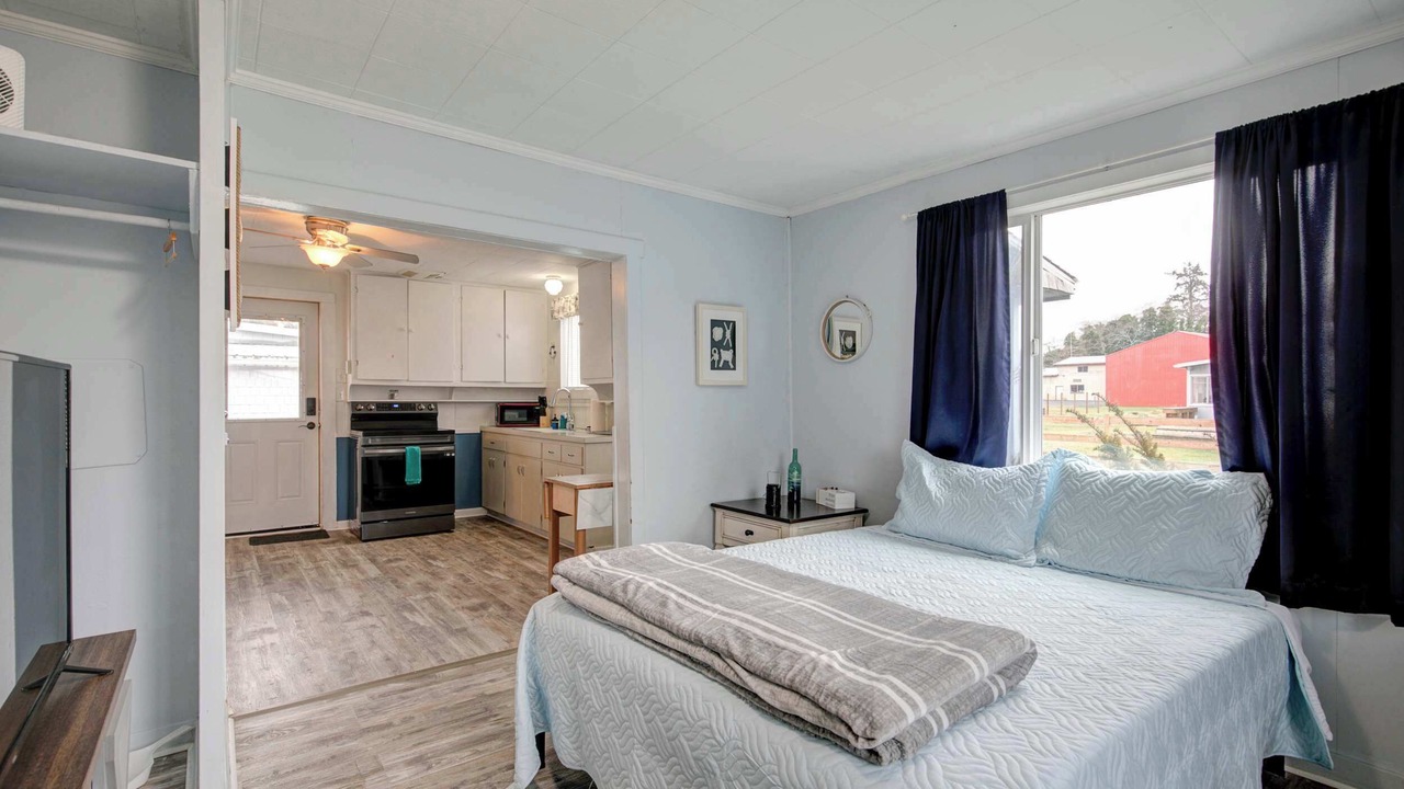 Photo of Bedroom in Grayland