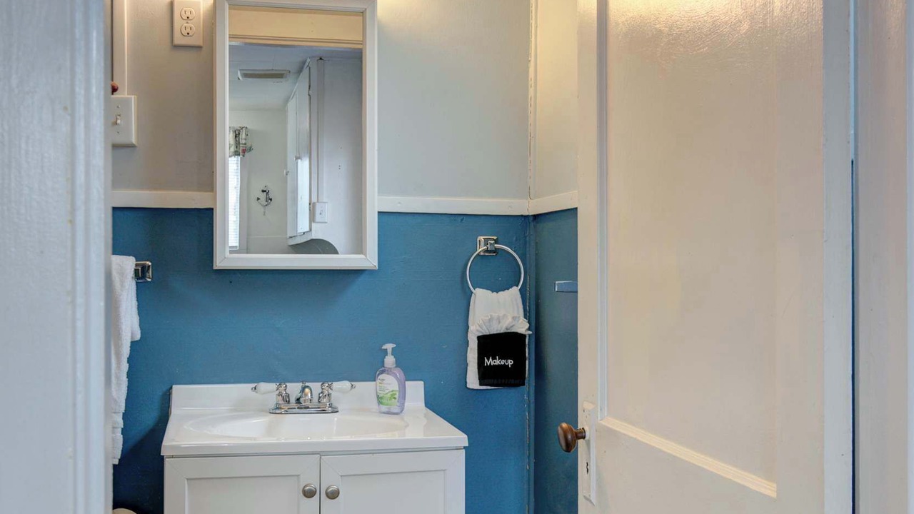 Photo of Bathroom in Grayland