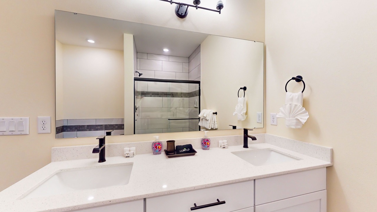 Photo of Bathroom in Manson