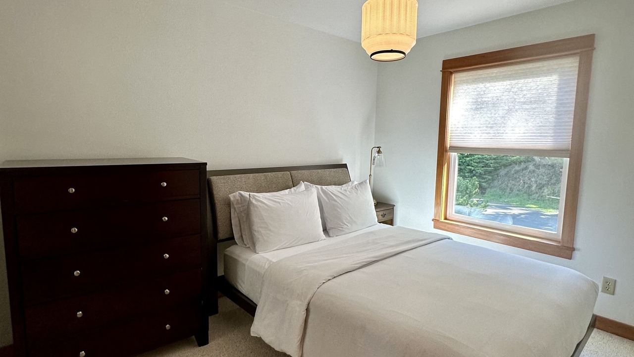 Photo of Bedroom in Mosier