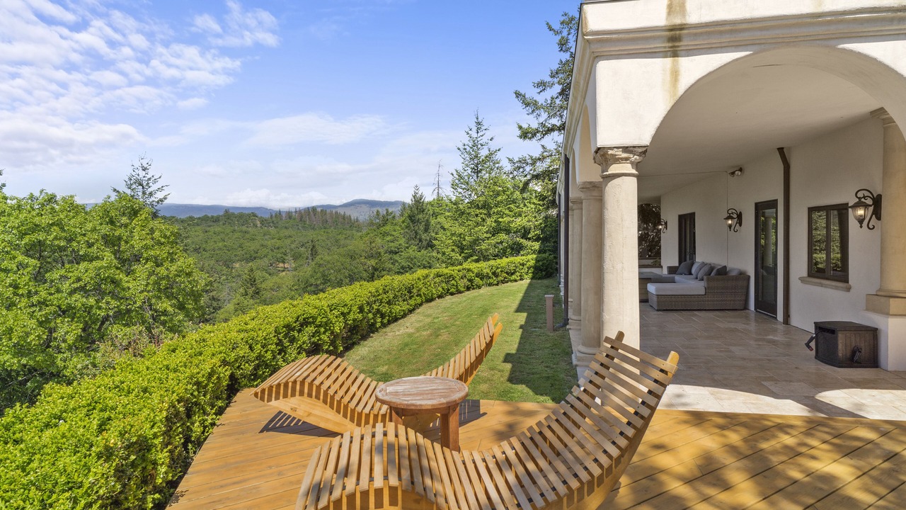 Photo of Patio Balcony in Ashland