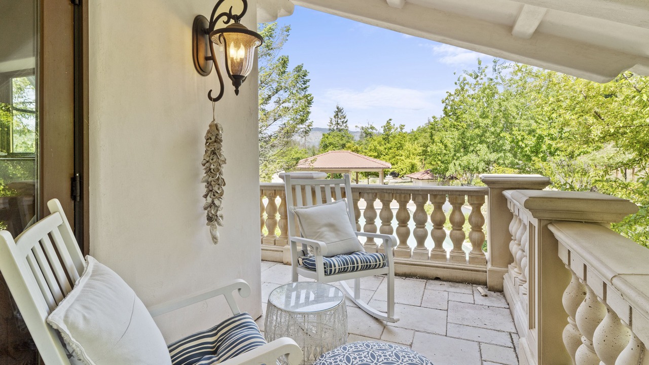 Photo of Patio Balcony in Ashland