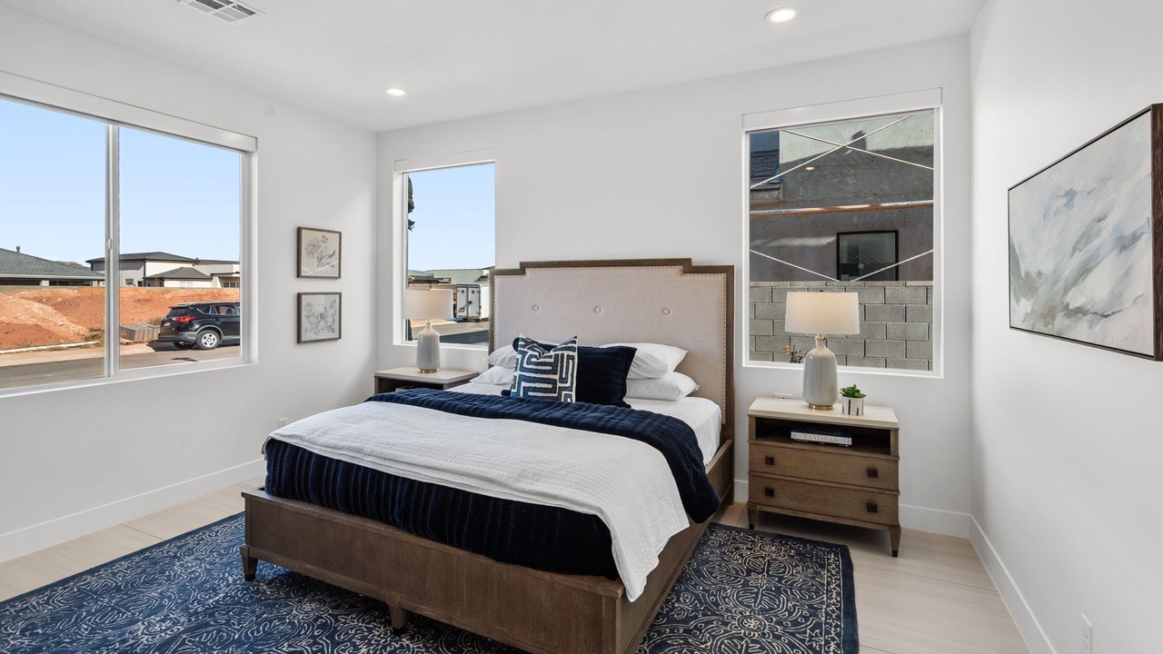 Photo of Bedroom in Hurricane
