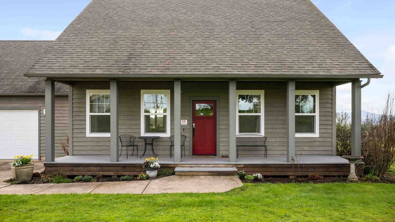 Photo of Others in Newberg