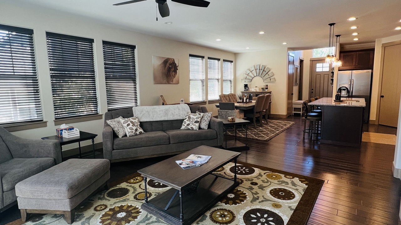 Photo of Livingroom in Harris Ranch
