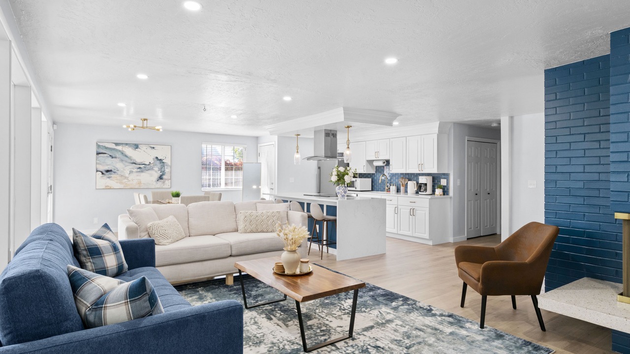 Photo of Livingroom in West Valley City