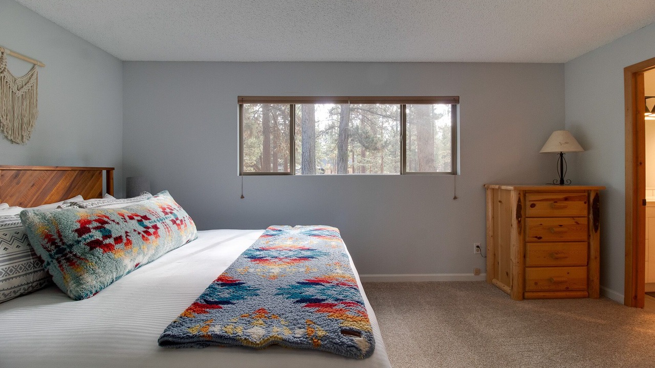 Photo of Bedroom in Sisters