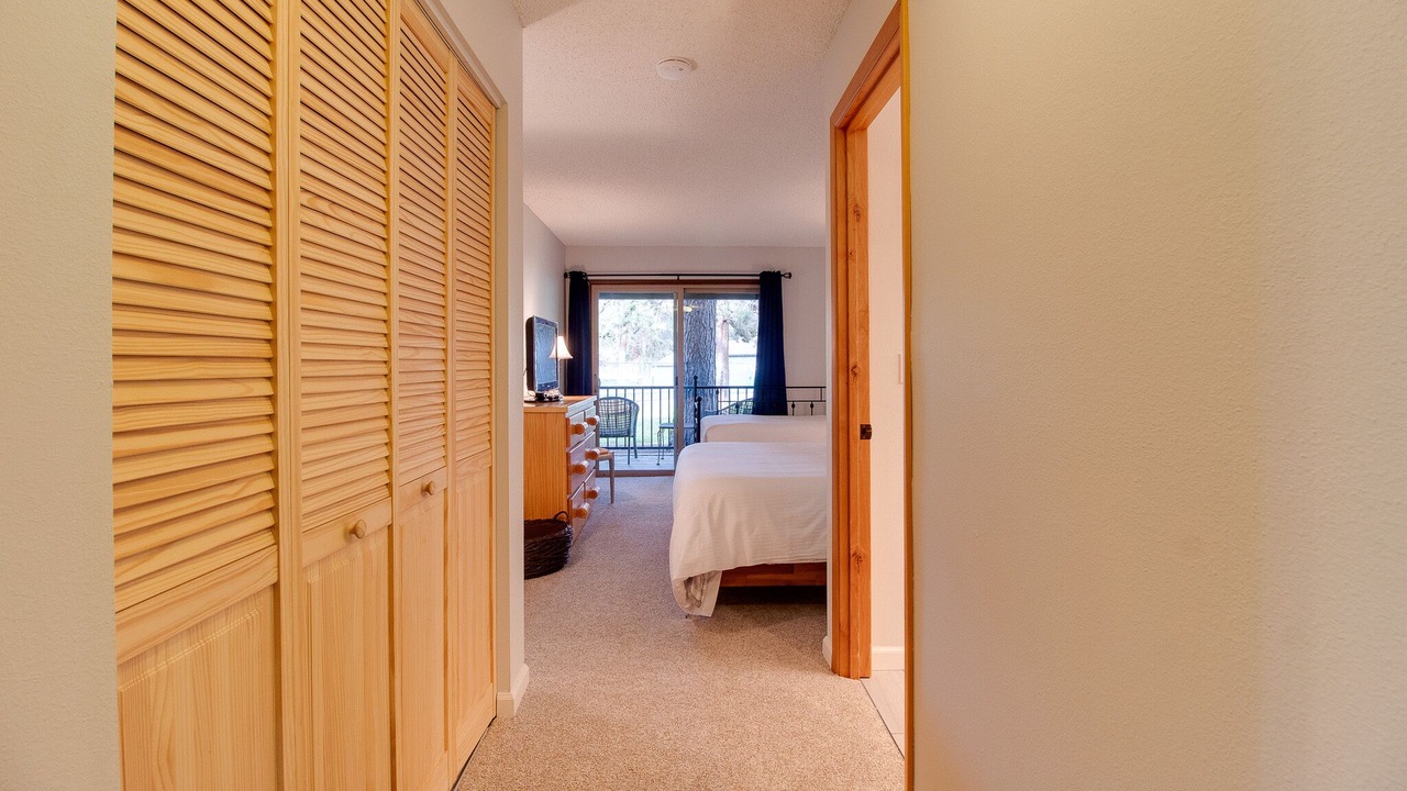 Photo of Bedroom in Sisters
