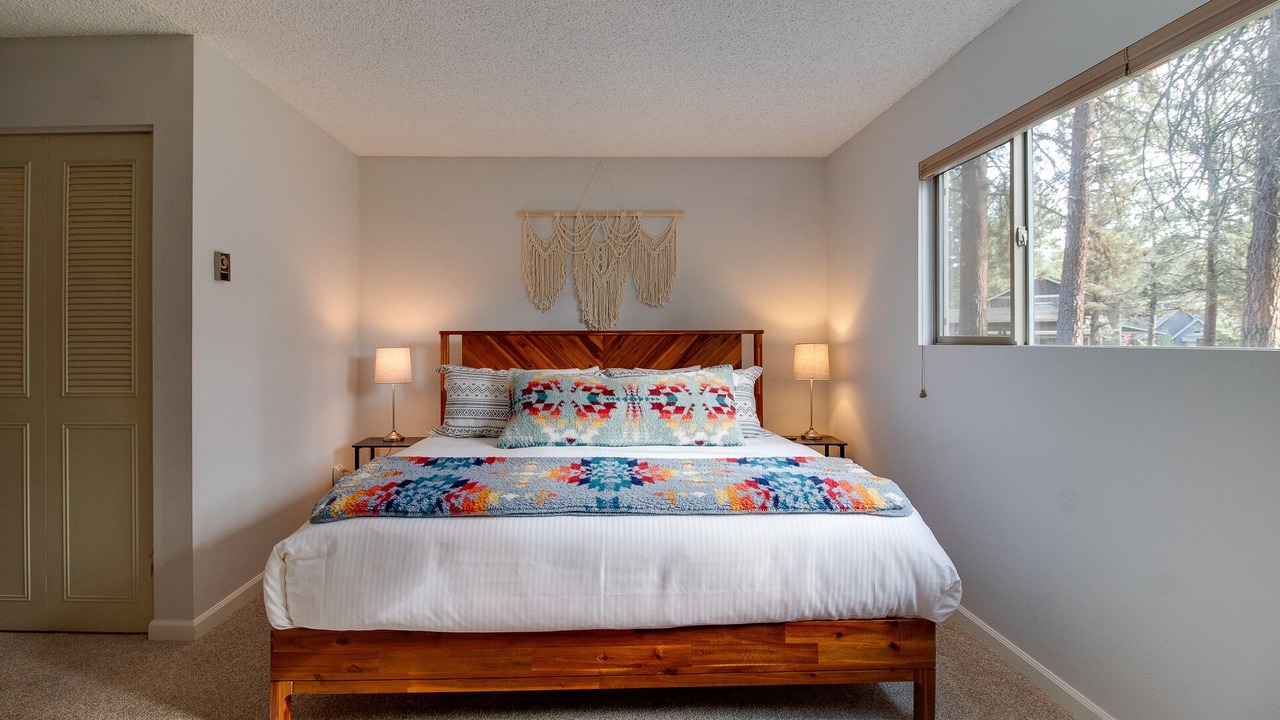 Photo of Bedroom in Sisters
