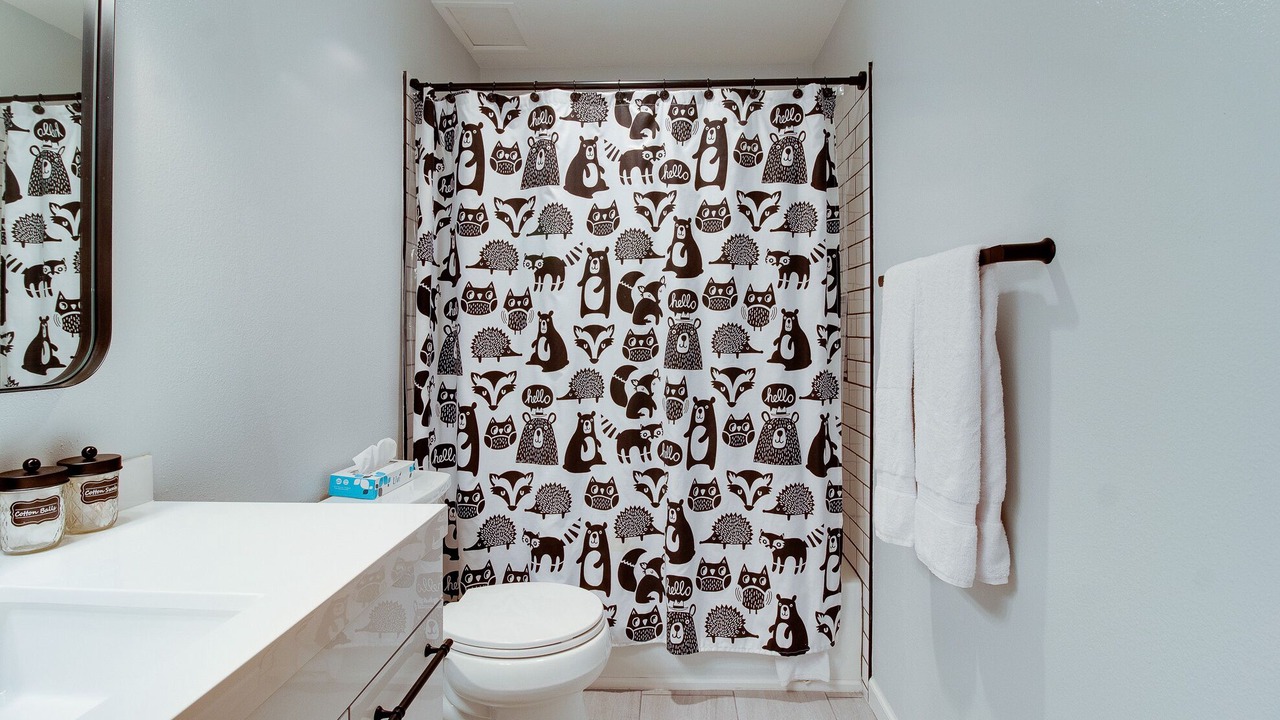 Photo of Bathroom in Sisters