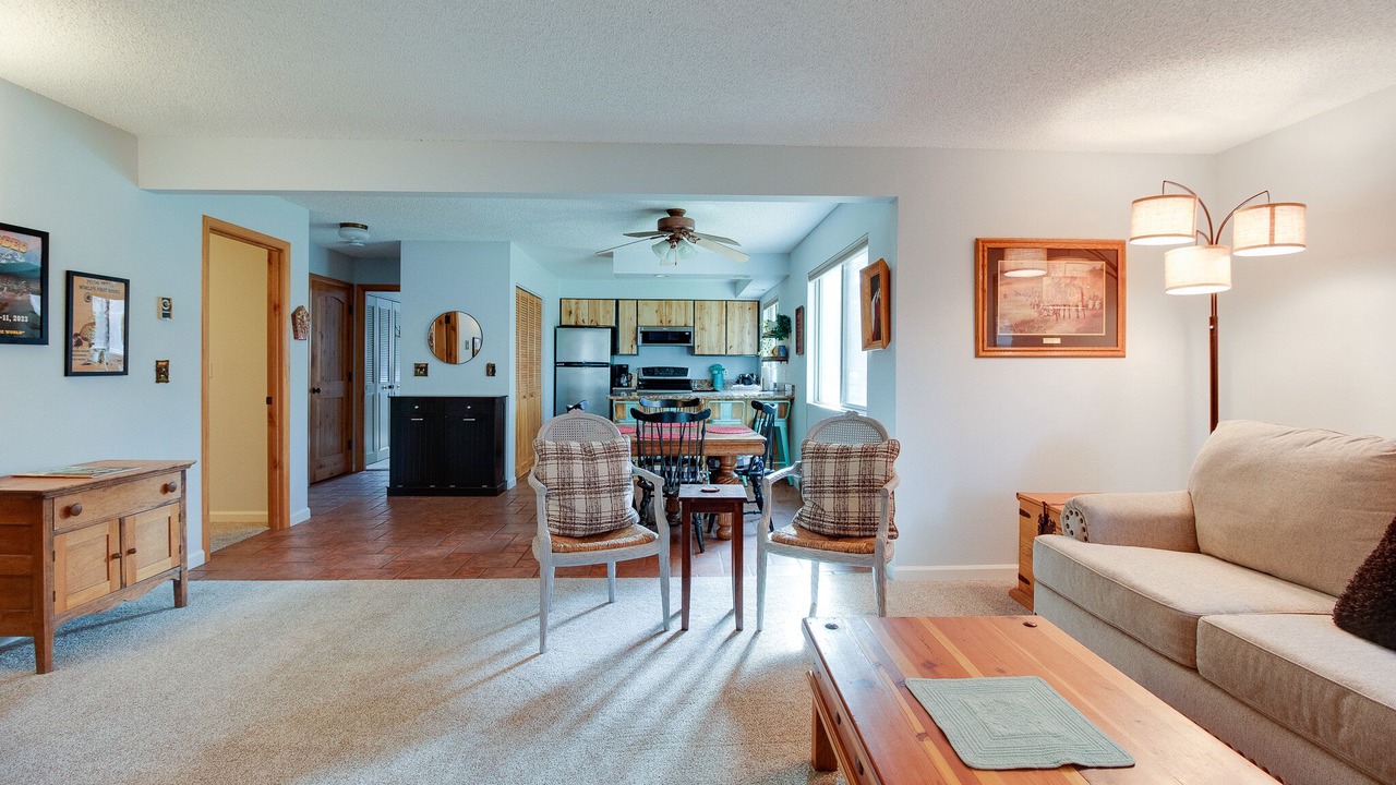 Photo of Livingroom in Sisters