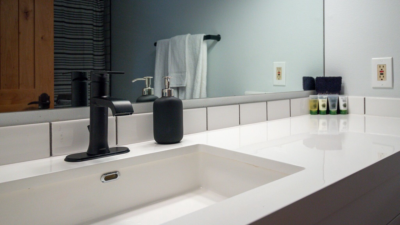Photo of Bathroom in Sisters