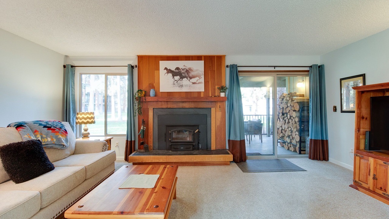 Photo of Livingroom in Sisters