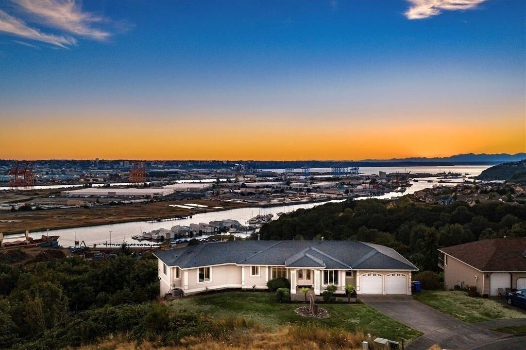 Photo of Outdoor in Northeast Tacoma