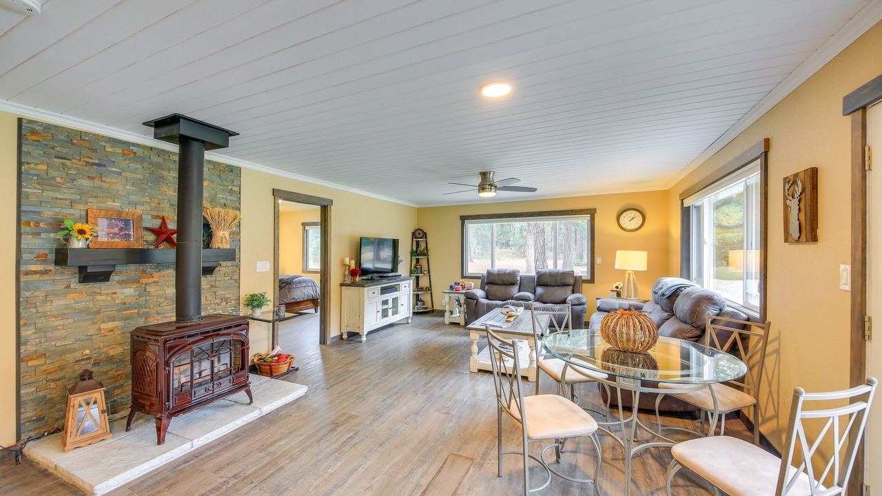 Photo of Livingroom in Priest River