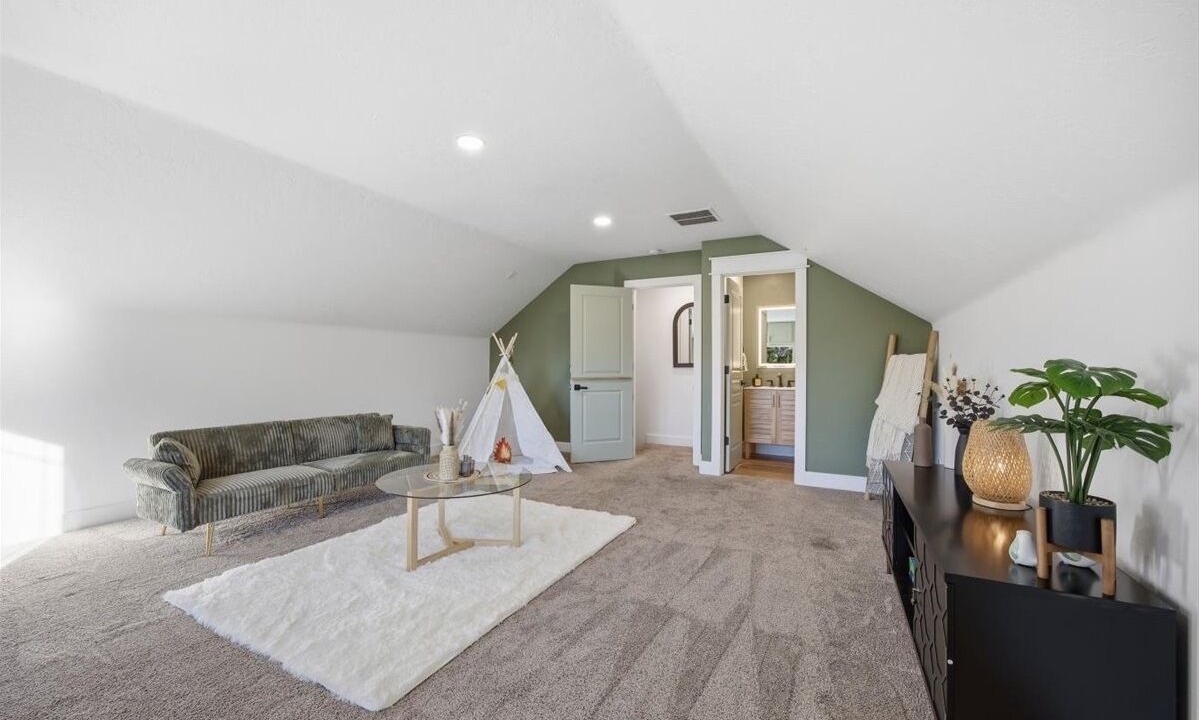 Photo of Livingroom in Southwest Ada County Alliance