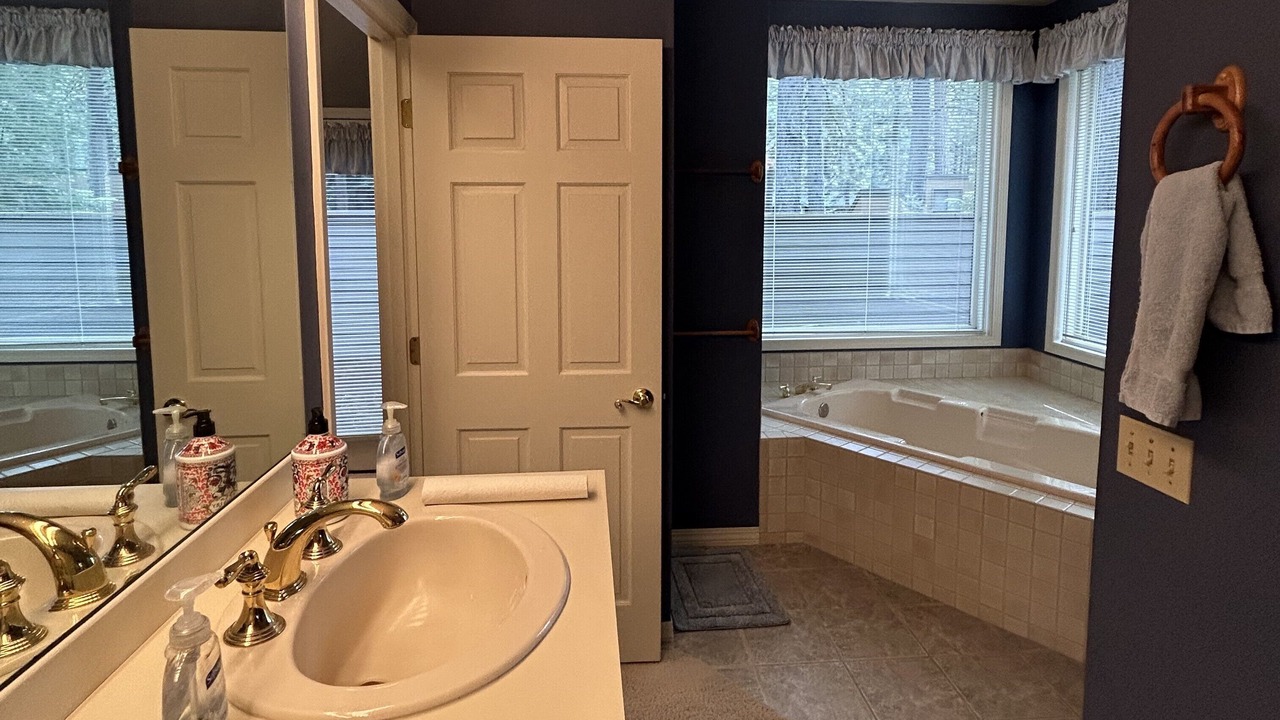 Photo of Bathroom in Black Butte Ranch