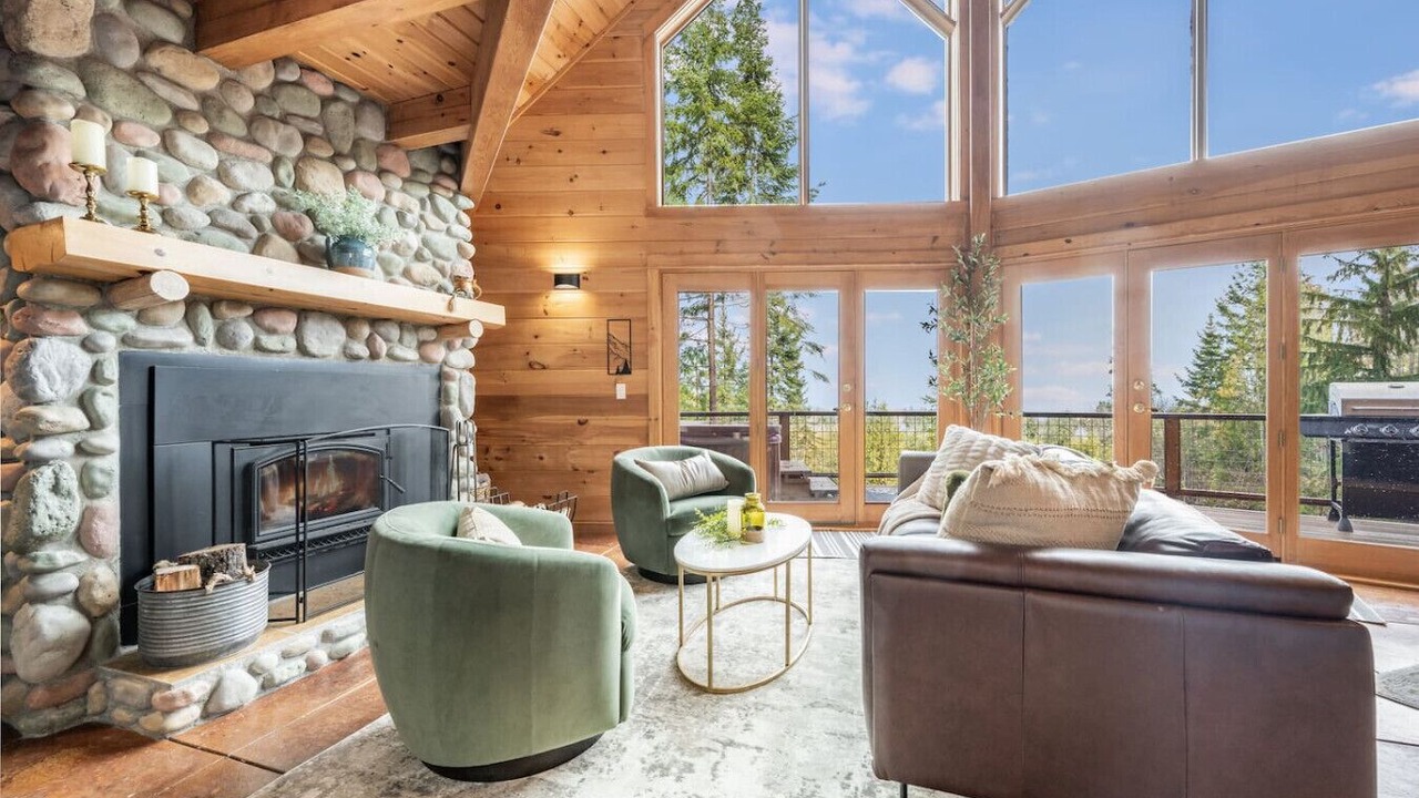 Photo of Livingroom in Port Angeles