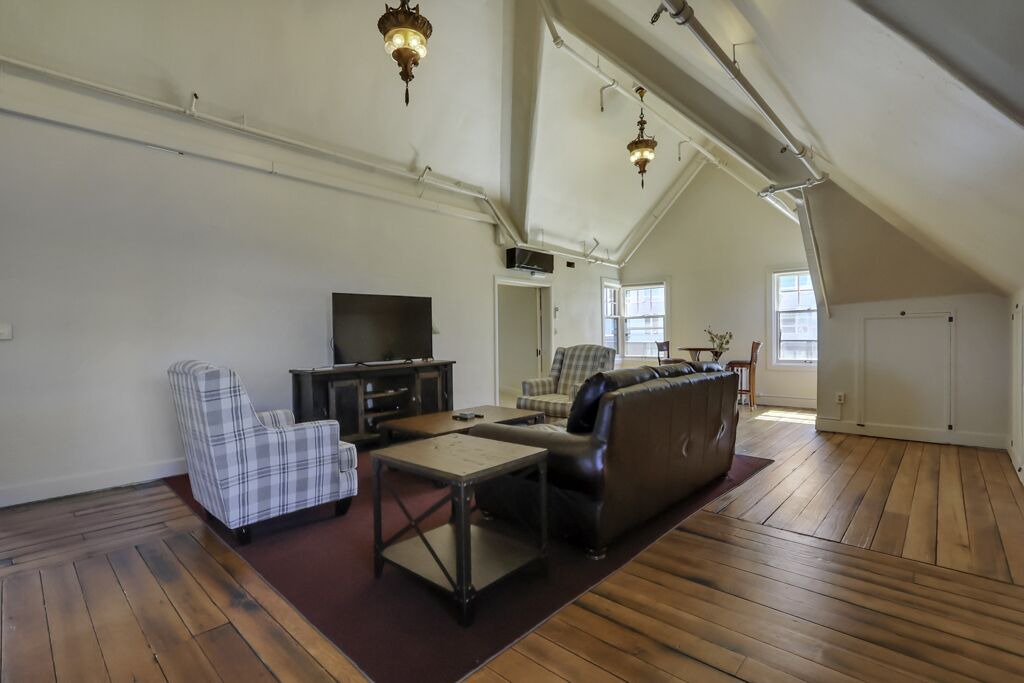 Photo of Livingroom in New Tacoma