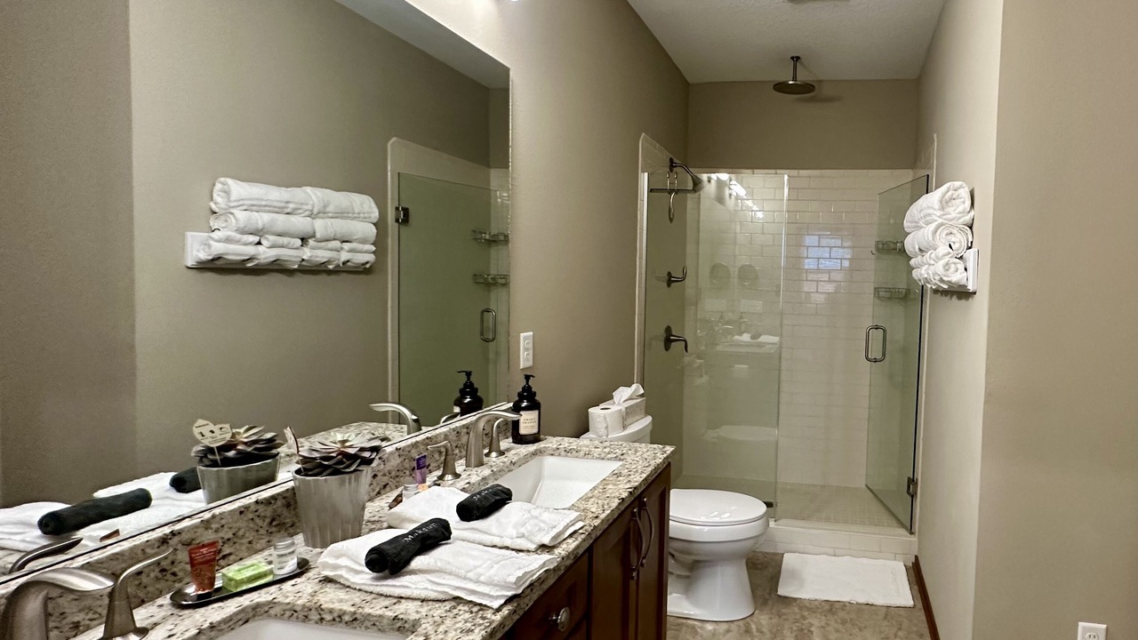 Photo of Bathroom in Downtown Des Moines