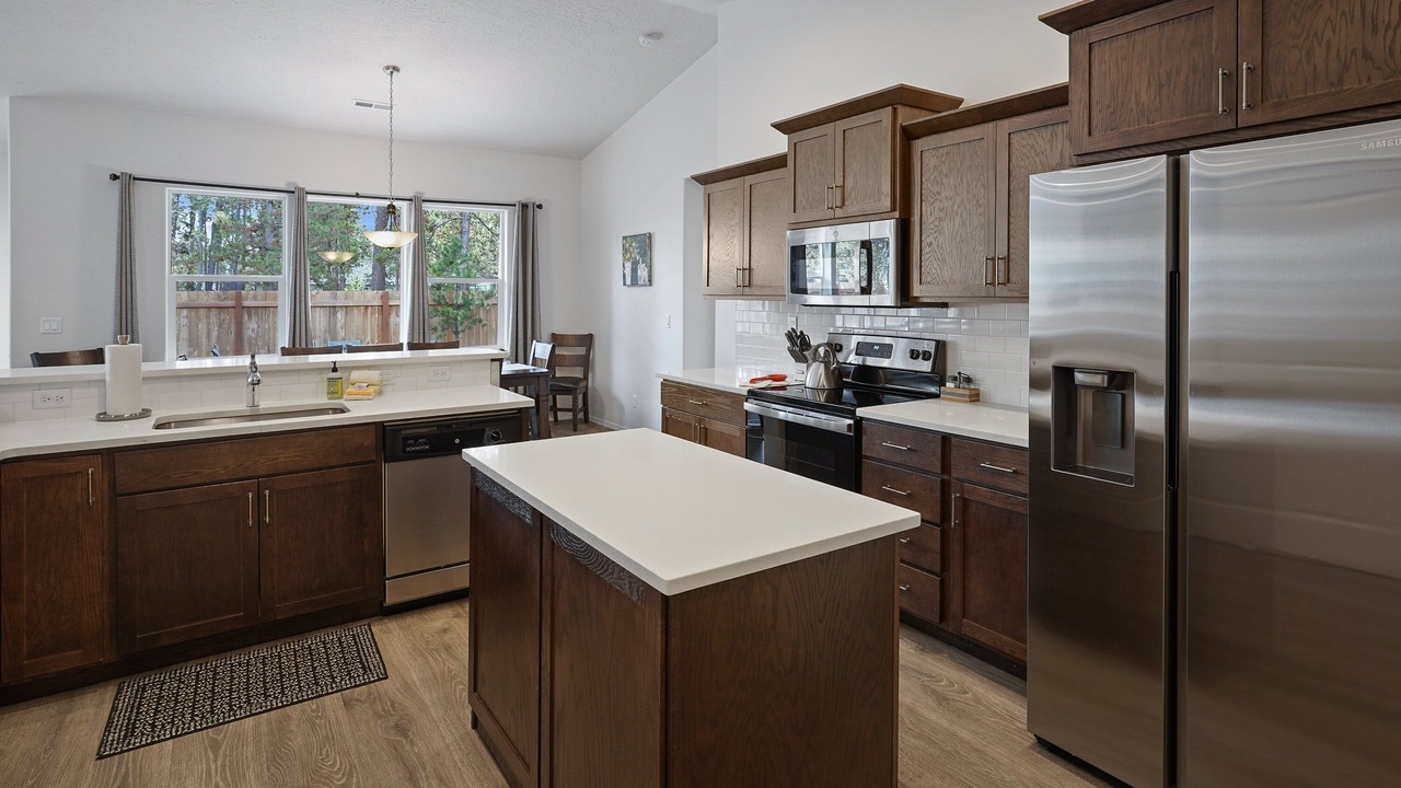 Photo of Kitchen in Oregon Water Wonderland