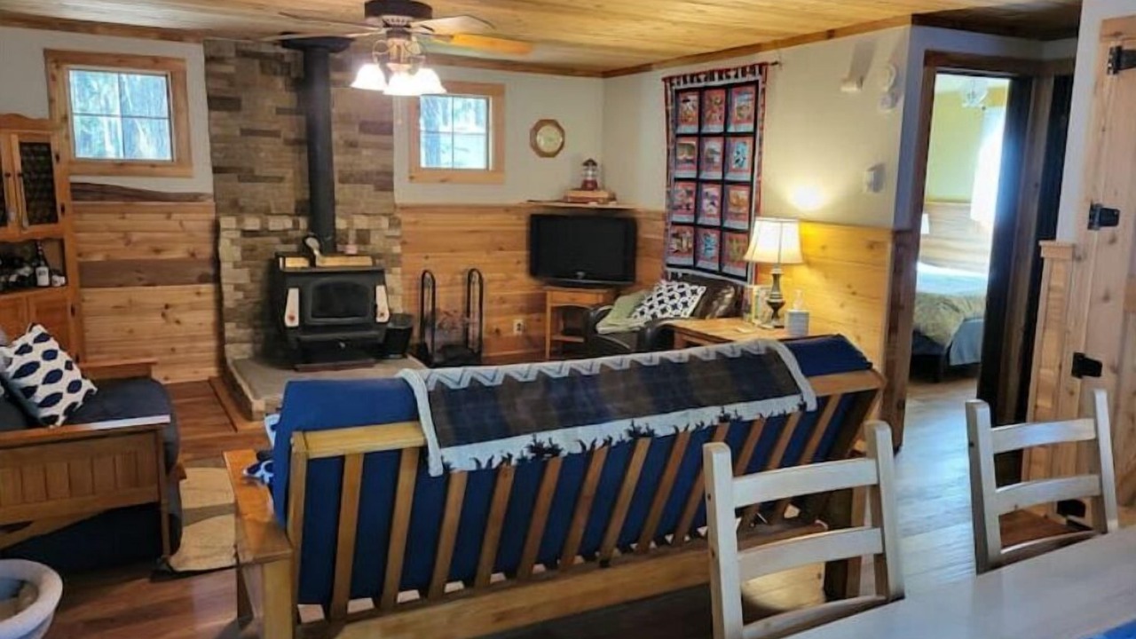 Photo of Bedroom in Hoodsport