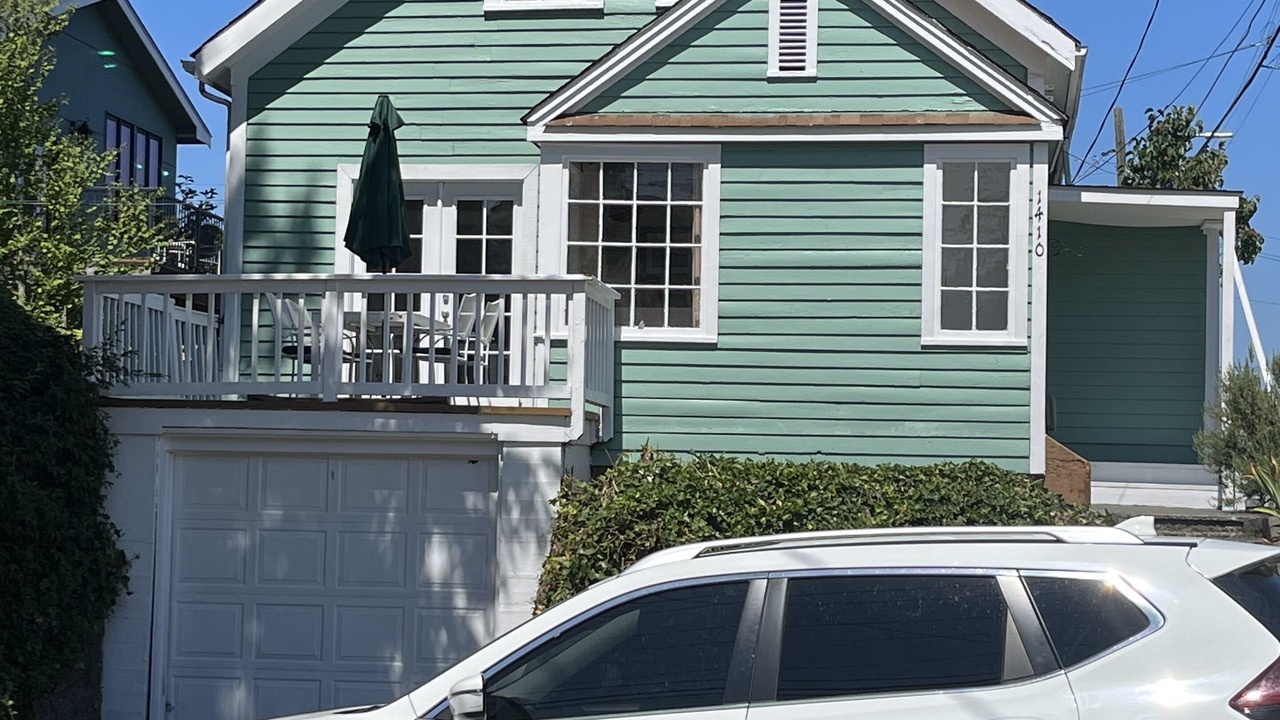 Photo of Outdoor in Mid-Beacon Hill