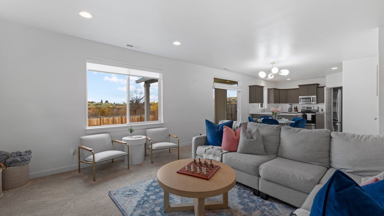 Photo of Livingroom in Medford