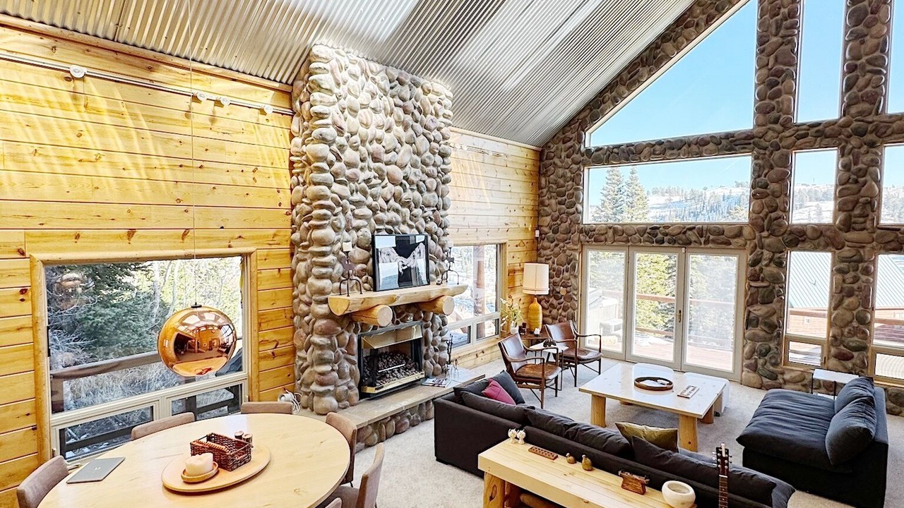 Photo of Livingroom in Powder Mountain