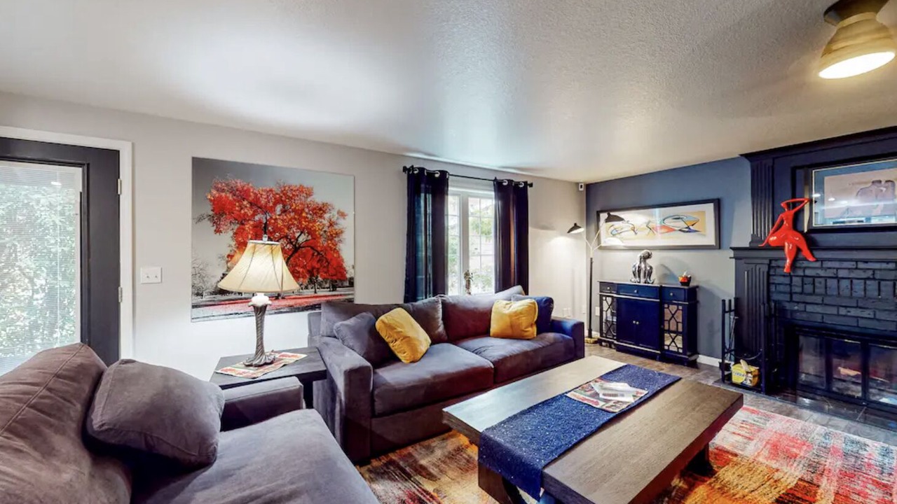 Photo of Livingroom in Medford