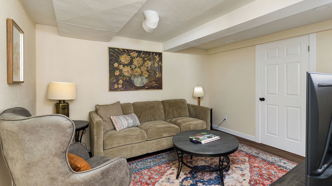 Photo of Livingroom in North End
