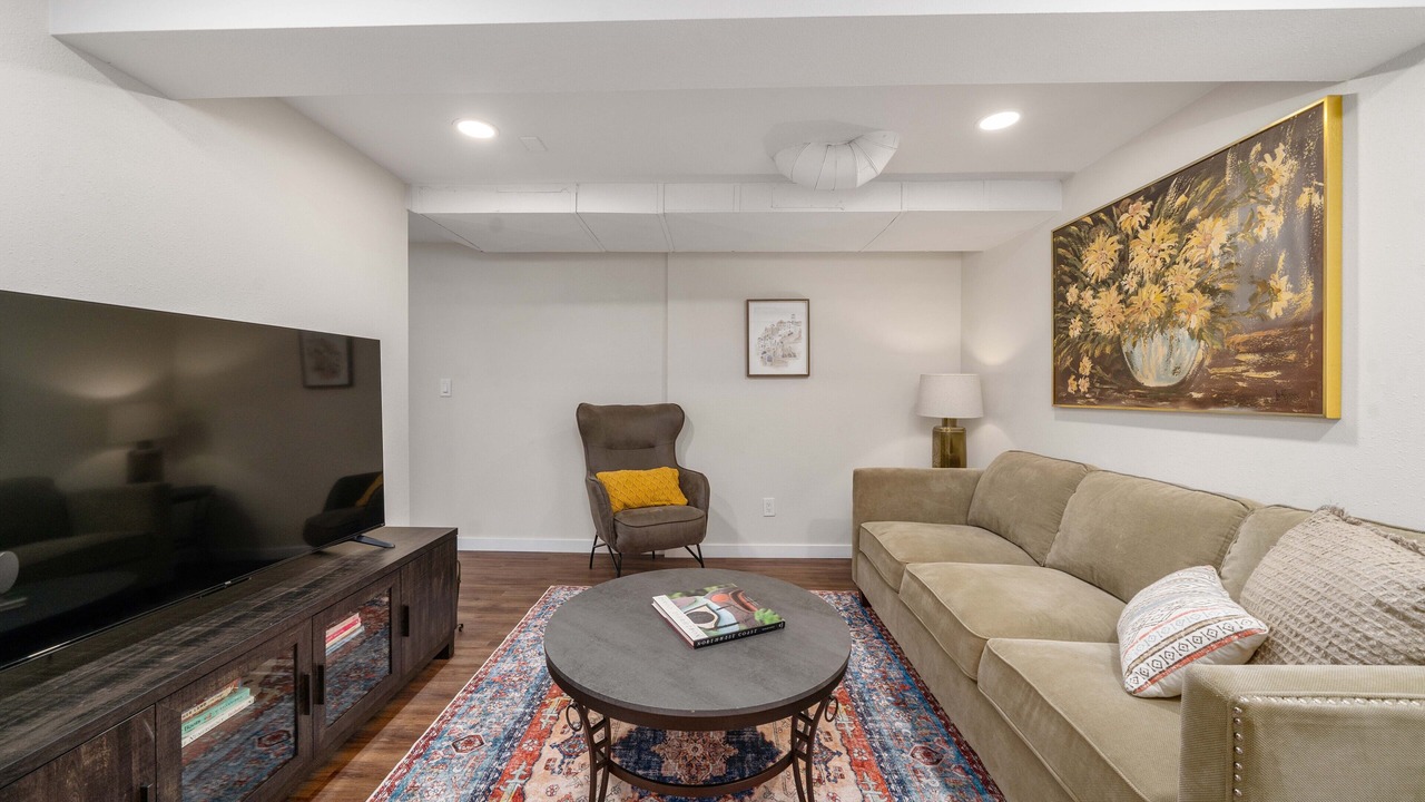 Photo of Livingroom in North End