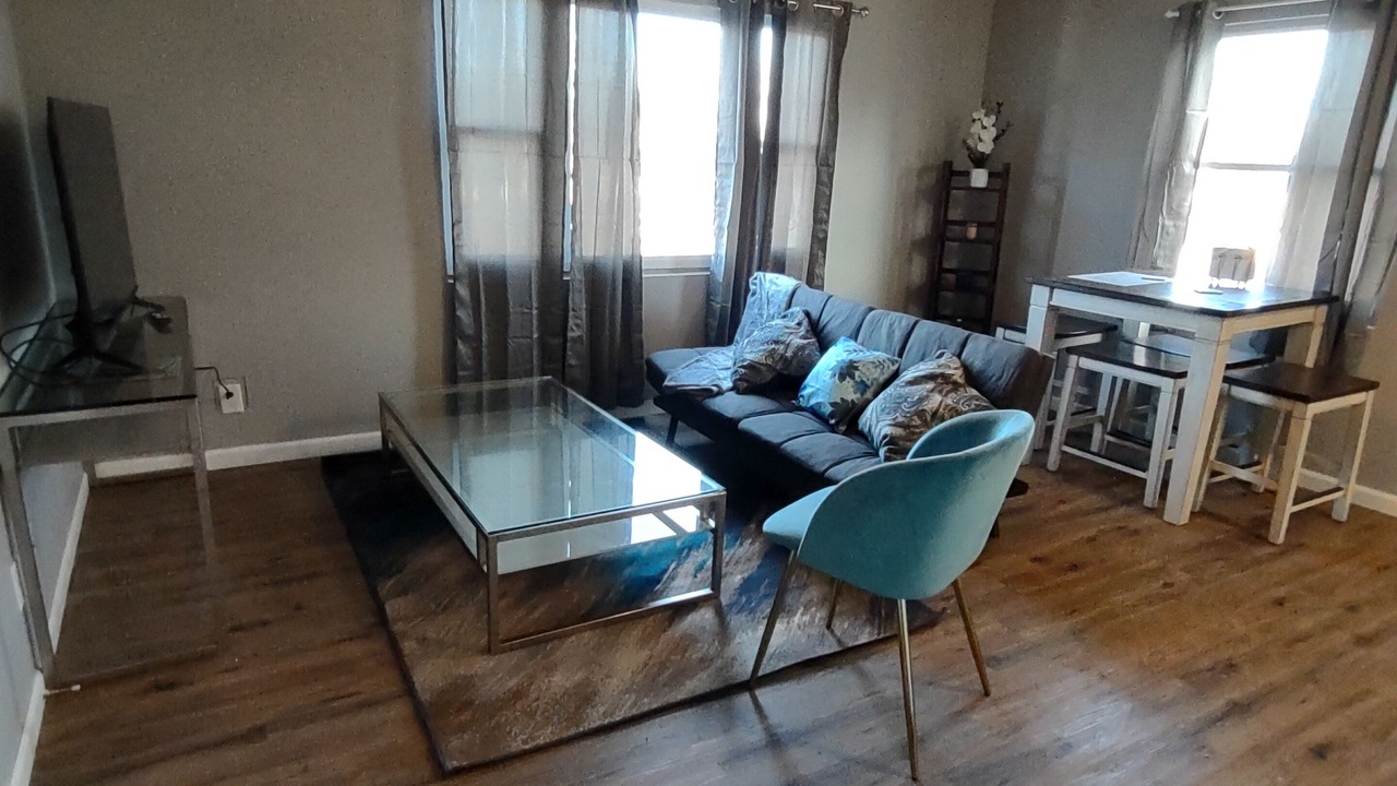 Photo of Livingroom in Garden District