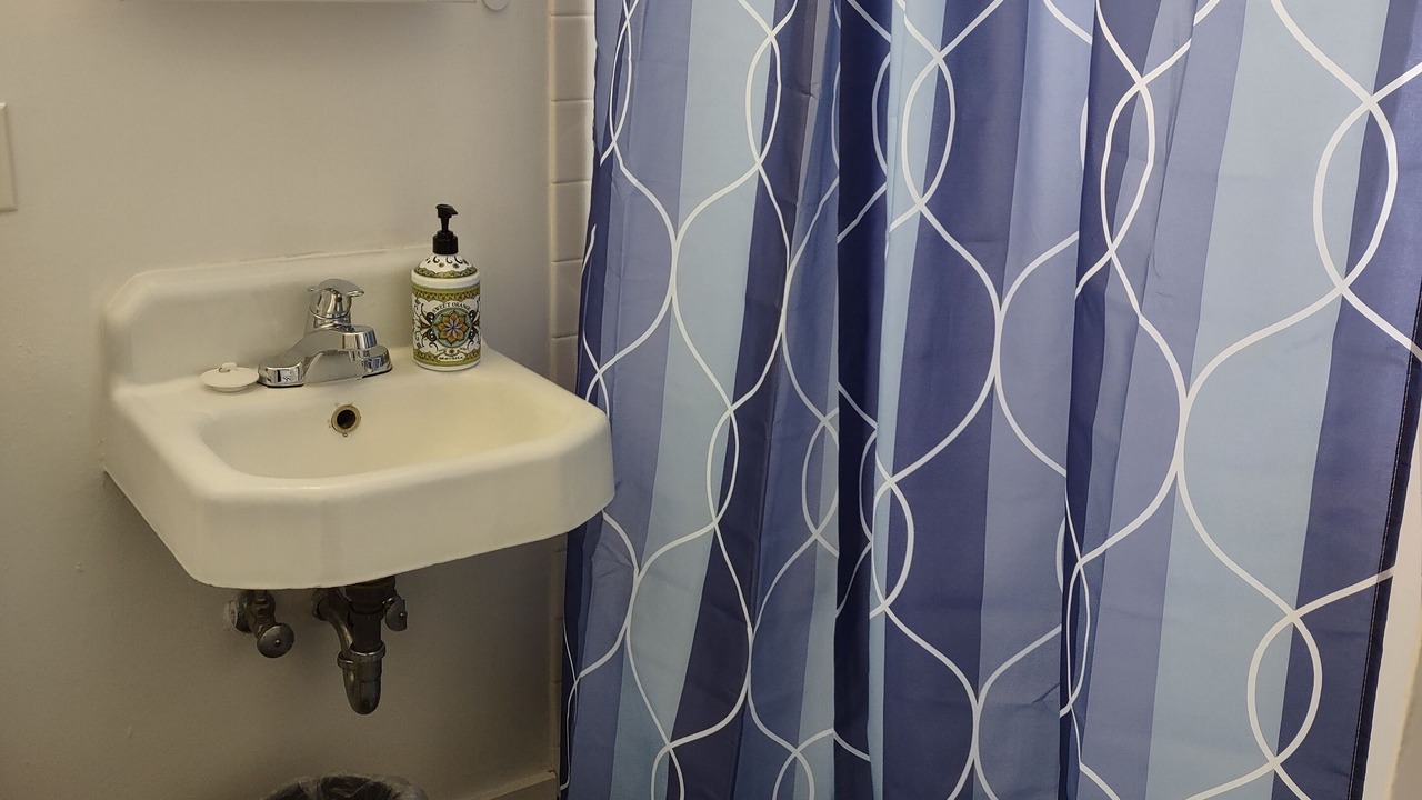 Photo of Bathroom in Garden District