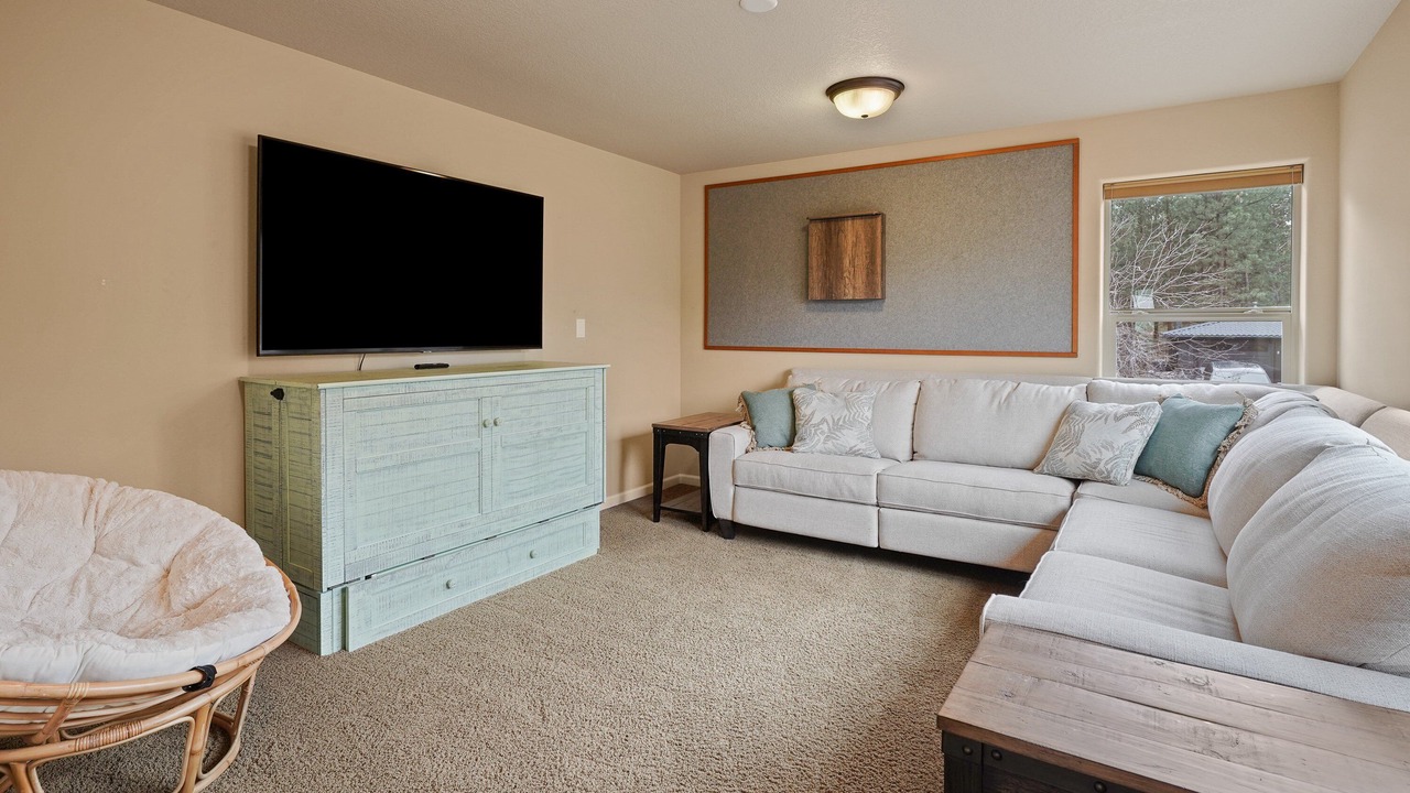 Photo of Livingroom in Old Farm District