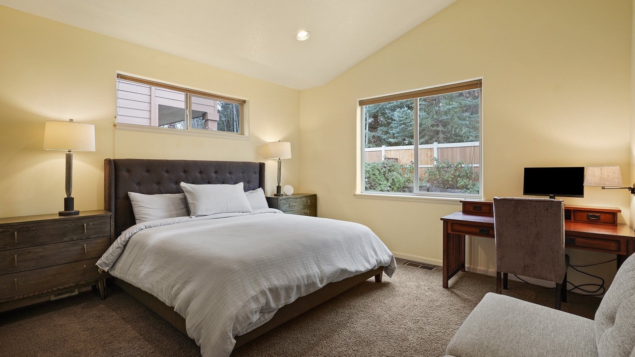 Photo of Bedroom in Old Farm District